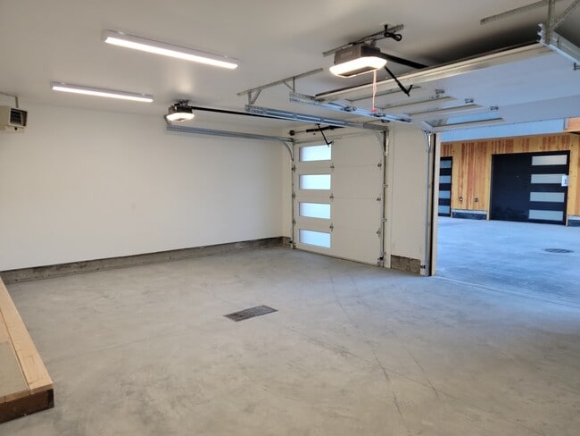 Photo - 109 Spruce St