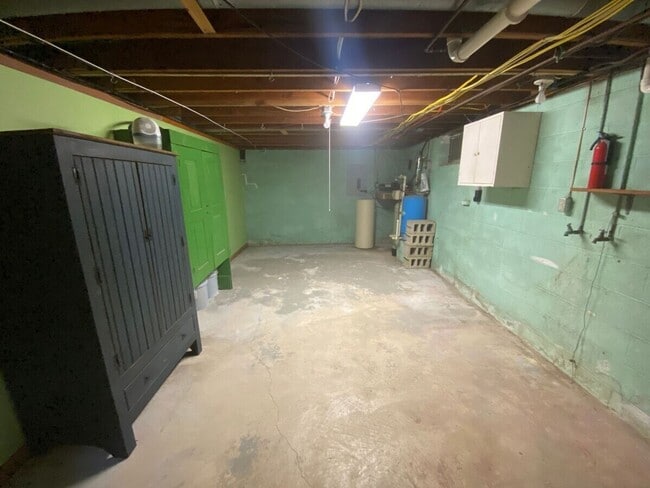 57 Old York Rd