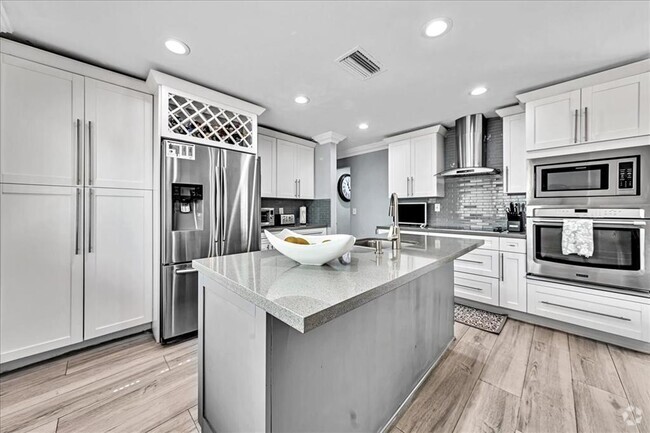 Building Photo - 7491 NW 42nd Ct Rental