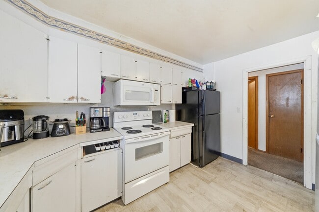 Photo - 517 S 13th Ave Unit Main Floor