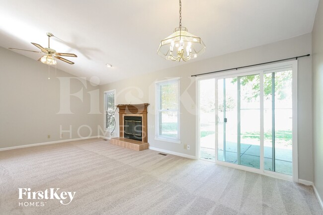 Photo - 8548 Appleby Ln