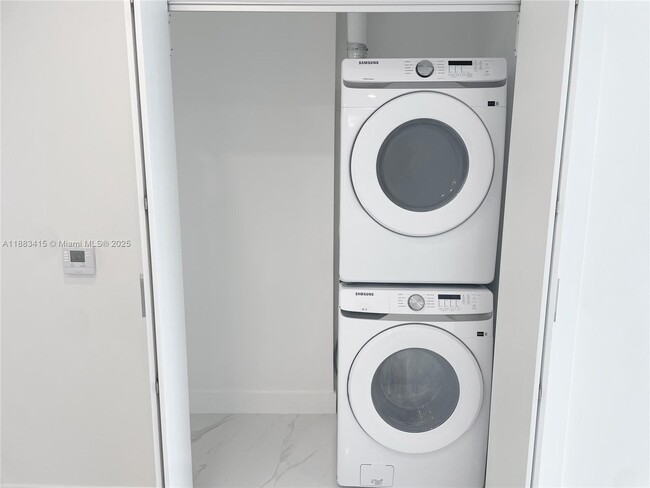 Photo - 700 NE 24th St Unit 4706