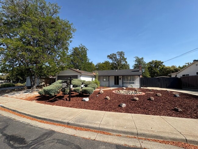 Building Photo - 5507 Arizona Dr Rental