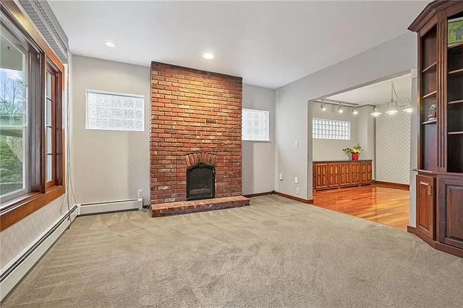 Photo - 5353 Beeler St