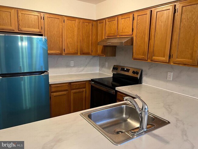 Photo - 83 W Laurel Ave Unit 1ST FL