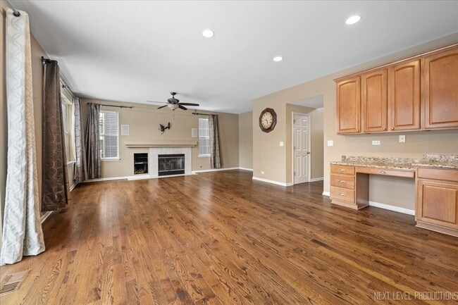 Photo - 706 Versailles Pkwy