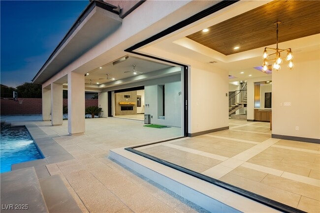 Building Photo - 94 Glade Hollow Dr