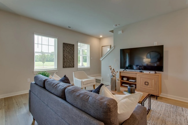 Photo - 2710 Fordham St
