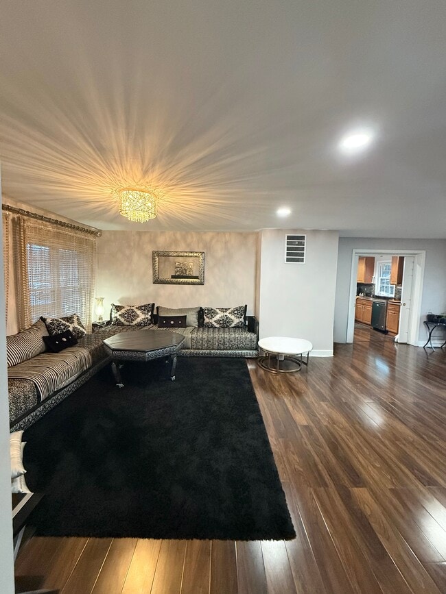 Photo - 5410 Ives Pl