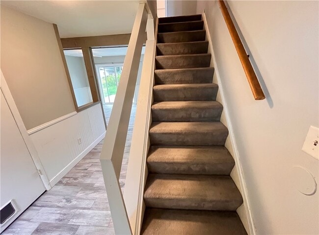 Photo - 5 Brookside Dr