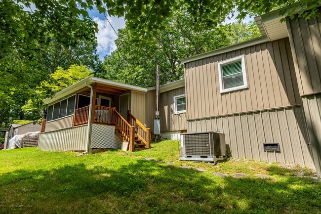 Photo - Top of the World, Tallassee 37878 - 2 bedr...