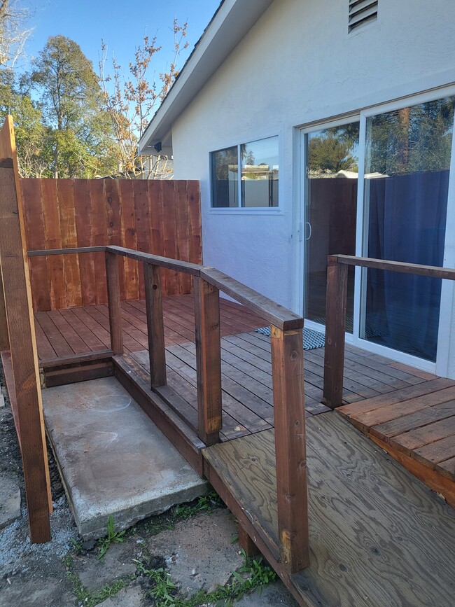 Photo - 1874 Queens Rd