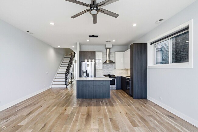 Photo - 1042 S Oakley Blvd Unit 3