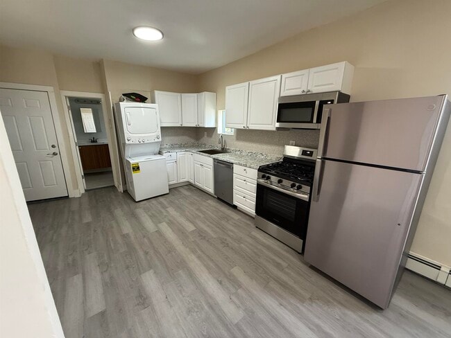 Photo - 89 Bostwick Ave Unit 2F