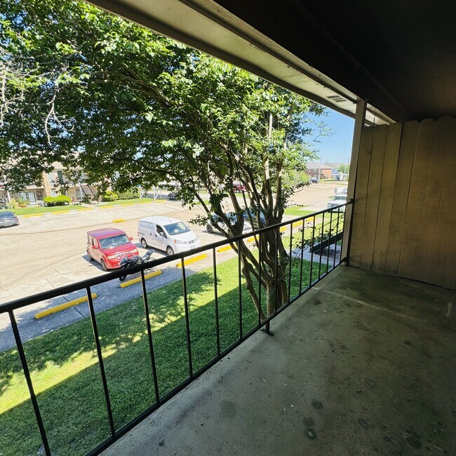 Photo - 6800 Camden Ln