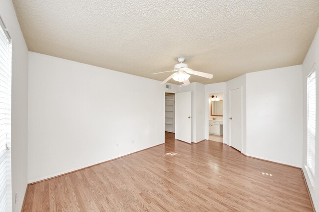 Photo - 2120 El Paseo St Unit 405