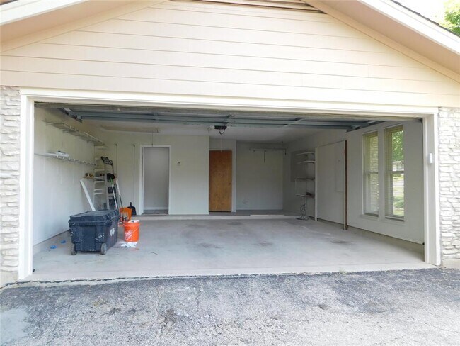 Photo - 1006 Porpoise St