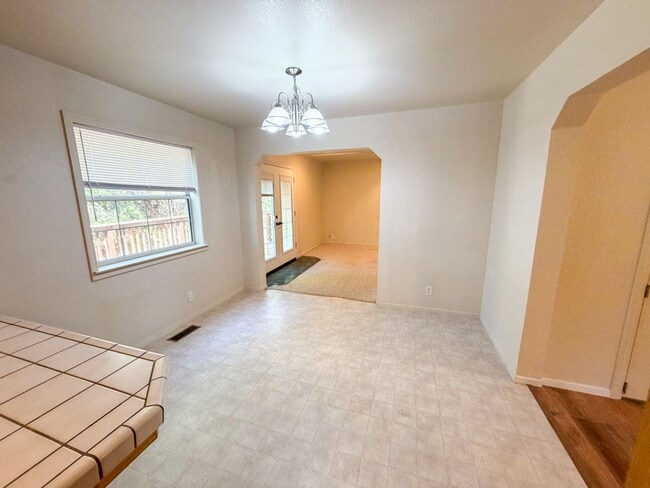 4896 Chateau Way