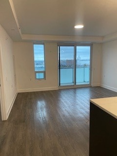 Photo - 195 Hunter St E