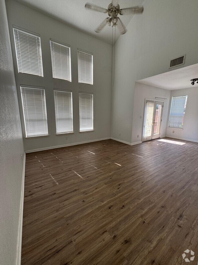 Building Photo - 7129 Wolfmont Ln Rental