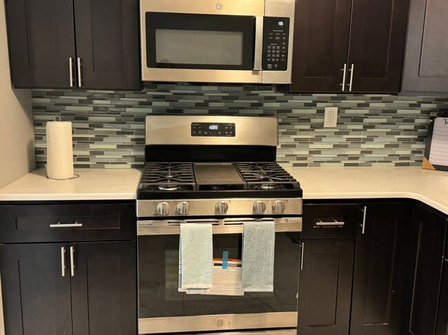 Photo - 2732 Island Ave Unit Apt A