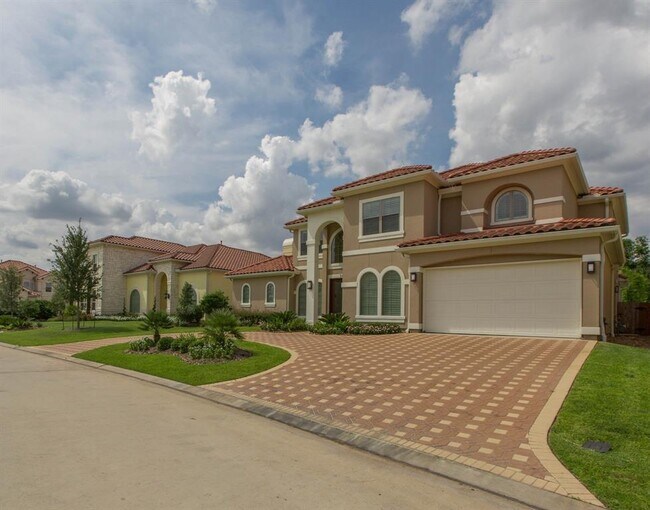 Photo - 14330 Belle River Ln