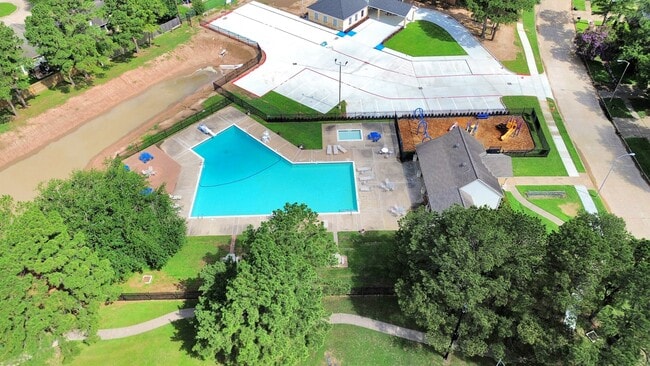 Photo - 1902 Kings Arms Way