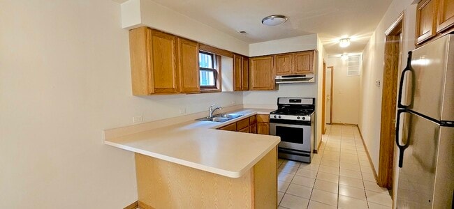 Photo - 2958 S Archer Ave Unit G
