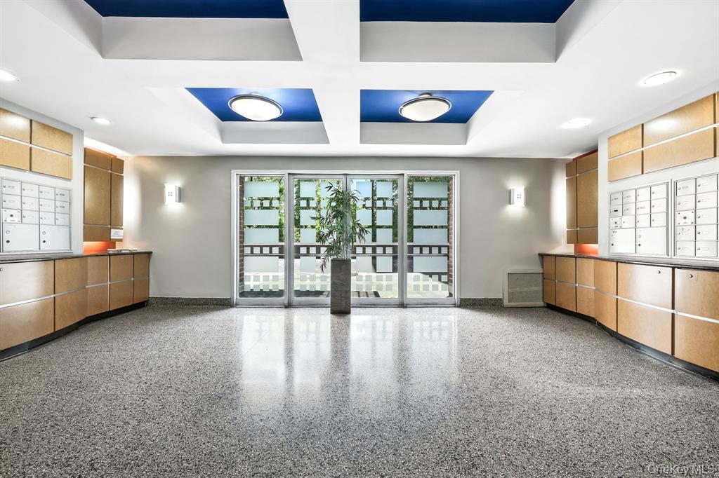 Photo - 1133 Midland Ave Unidad 1N