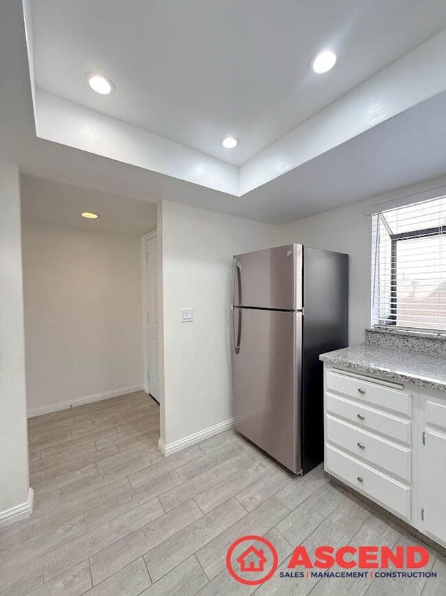 Photo - Move-In Special for Memorial Day! Deposit Gets You In — Hurry, Offer Ends 5/19