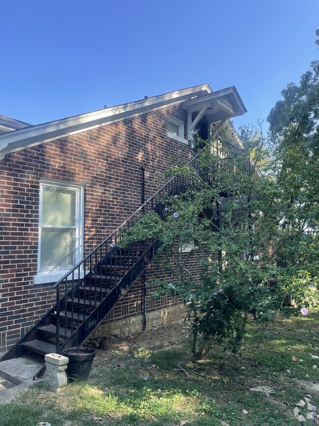 Building Photo - 1115 Nashville Hwy Rental