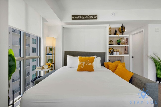 Building Photo - 227 NE 2nd St Unit SI ID1227474P