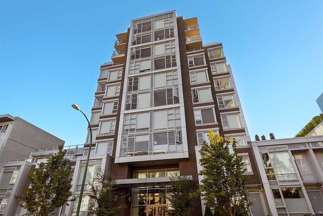 Building Photo - 538 7th Av W Unit 507