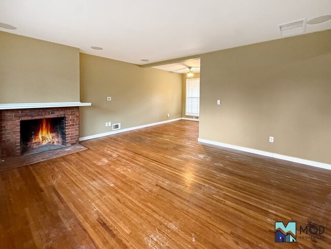 Photo - $0 DEPOSIT OPTION!!! CHARMING 3 BED/1 BATH...