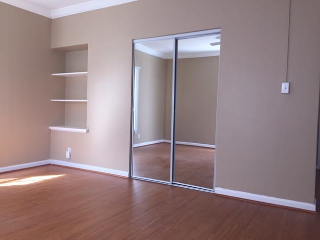 Baldwin Manor and Windsor Manor Apartments - Baldwin Manor and Windsor Manor Apartments