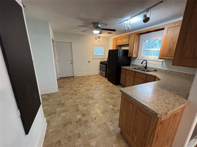 Photo - 909 W Wardville St