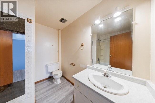 Photo - 7074 Bonnie Doon Rd