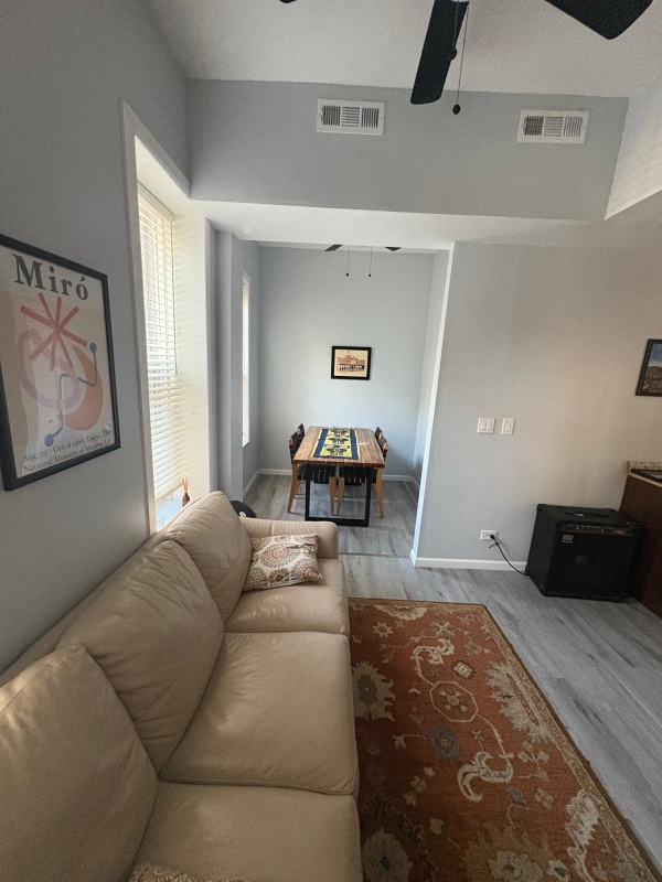 Photo - 1107 N Hermitage Ave Unit 2F