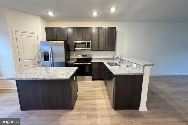 Photo - 2537 Westwind Blvd