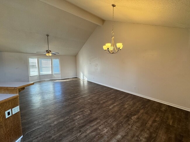 Photo - short term lease available