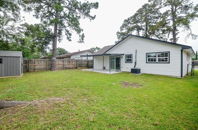 Building Photo - 14934 Arundel St