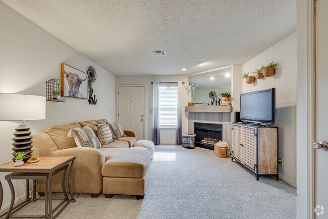 2BR, 2BA- 950SF - Living Area
