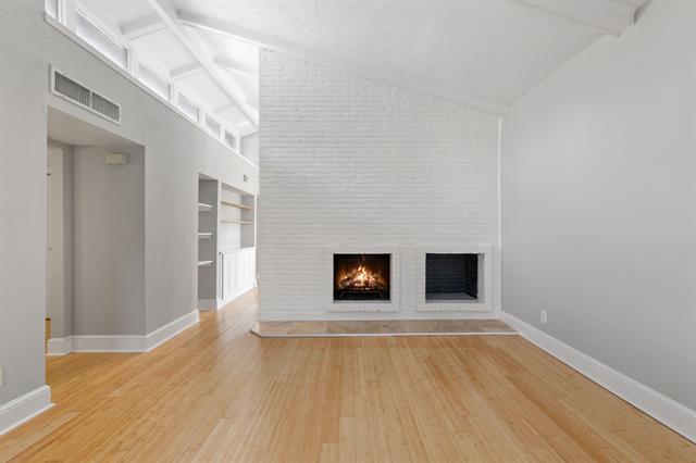 Photo - 5928 Sandhurst Ln Unit 227