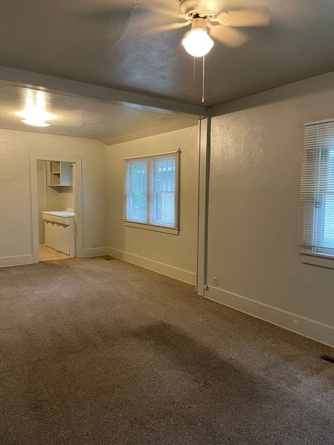 Photo - STUDENTS WELCOME! 1 Block North of CSU - Tenant Only Pays Trash