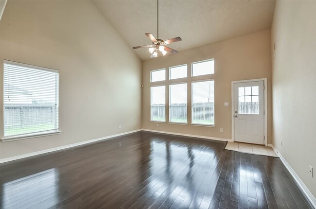 Photo - 7114 Freesia Ct