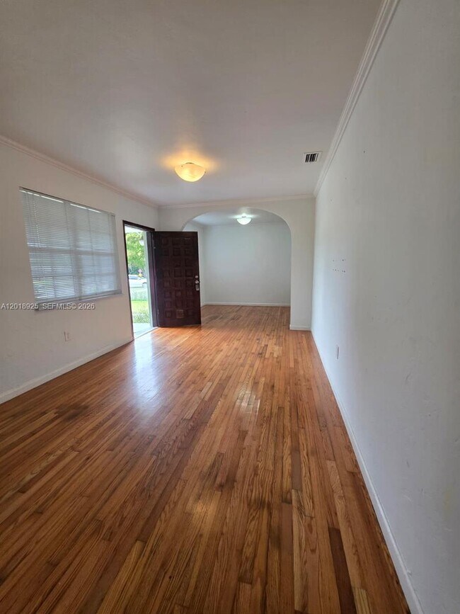 Photo - 1611 Coral Gate Dr