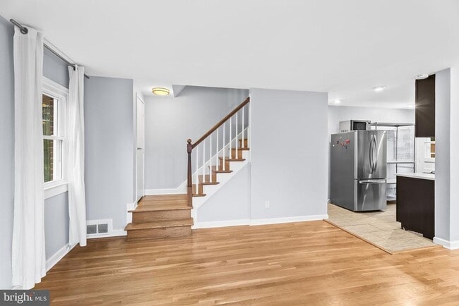 Photo - 4332 Utica Ave