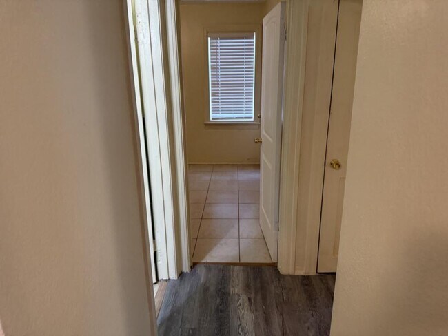 Photo - 2843 2nd Ave S