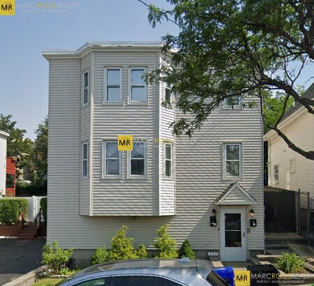 Building Photo - 237 Trenton St Rental