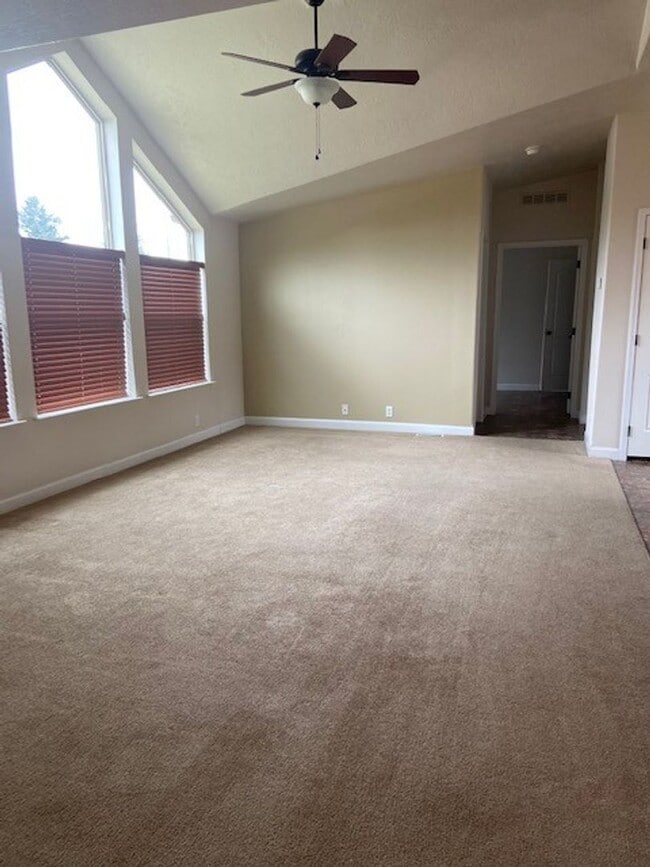 Photo - Hellgate Elementary School Area - 3 Bed, 2 Bath, Garage and a Fenced Yard